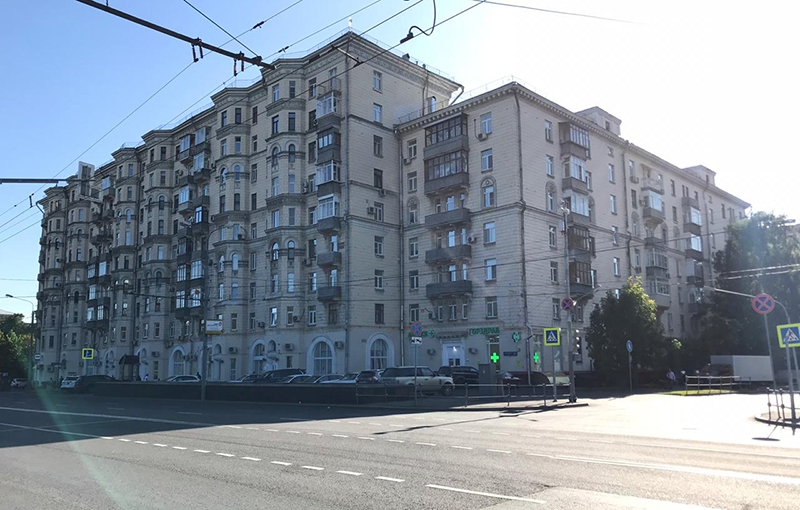 Продажа торговой площади в Москве, в жилом доме. Возле метро Зорге. Москва г, Куусинена ул, д 19 к3. Площадь: 209.60 кв.м. Цена: 46 800 000 руб