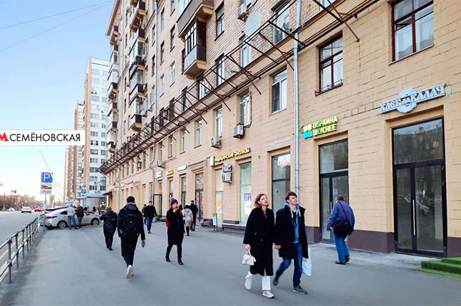 Продажа торговой площади в Москве, в жилом доме. Возле метро Семёновская. Москва г, Щербаковская ул, д 35. Площадь: 106.20 кв.м. Цена: 74 500 000 руб