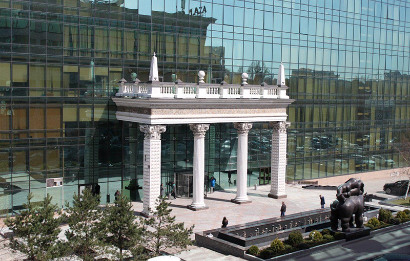 Аренда офиса в Москве, в БЦ Верейская Плаза III. Возле метро Кунцевская. Москва г, Верейская ул, д 29с134. Площадь: 592.00 кв.м. Цена: 984 200 руб