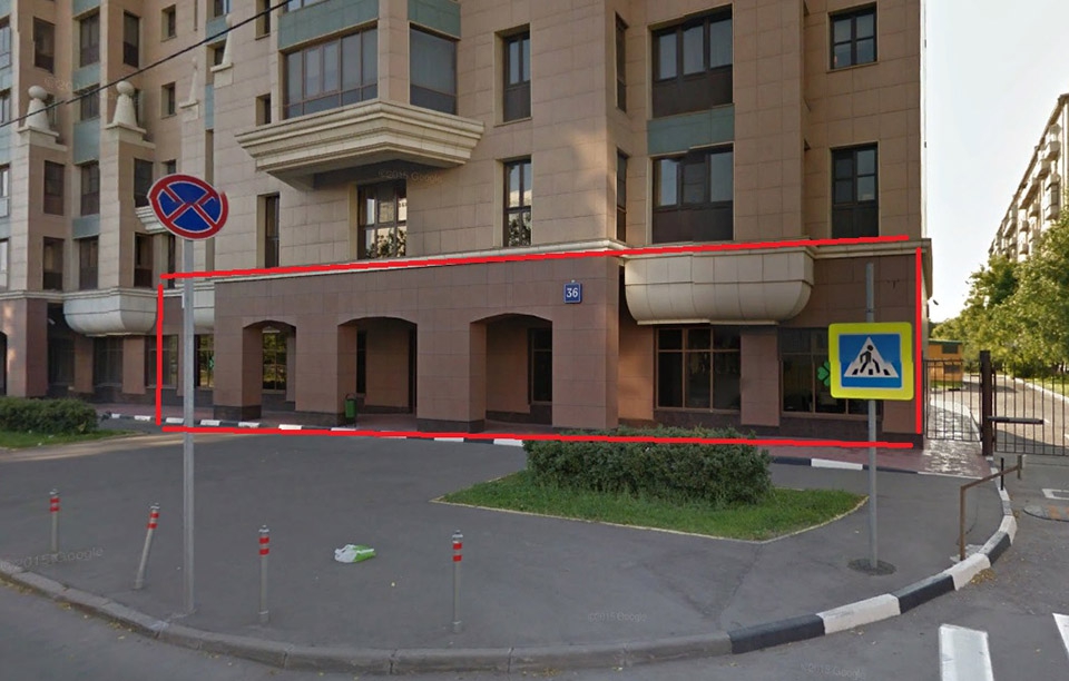 Аренда торговой площади в Москве, в жилом доме. Возле метро Спортивная. Москва, Хамовнический Вал ул, д 36. Площадь: 207.00 кв.м. Цена: 570 000 руб