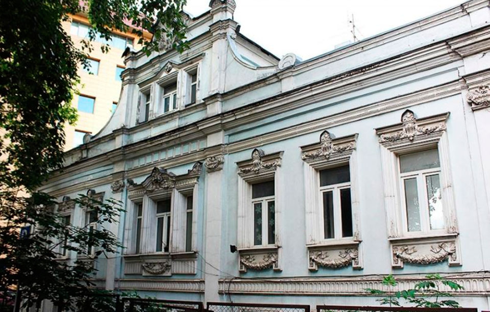 Продажа особняка в Москве. Возле метро Таганская. Москва г, Таганская ул, д 5 с.2. Площадь: 478.00 кв.м. Цена: 130 000 200 руб