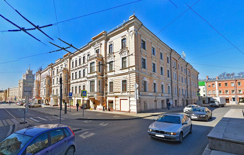 Продажа торговой площади в Москве. Возле метро Маяковская. Москва г, Тверская-Ямская 1-я ул, д 2 с1. Площадь: 67.00 кв.м. Цена: $ 1 350 000