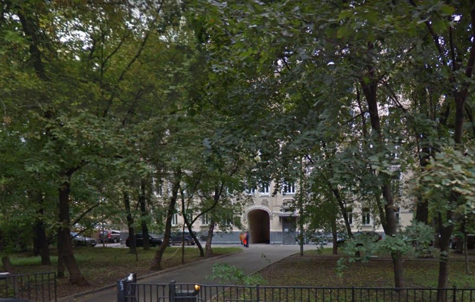 Аренда ПСН в Москве, в жилом доме. Возле метро Смоленская. Москва г, Плотников пер, д 10. Площадь: 90.30 кв.м. Цена: 215 000 руб