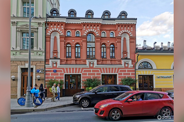 Аренда торговой площади в Москве, в Балчуг Плаза. Возле метро Новокузнецкая. Москва г, Балчуг ул, д 5. Площадь: 1121.00 кв.м. Цена: 3 363 000 руб