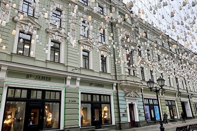 Аренда офиса в Москве, в БЦ Столешников 14. Возле метро Охотный ряд. Москва г, Столешников пер, д 14. Площадь: 295.00 кв.м. Цена: 800 583 руб