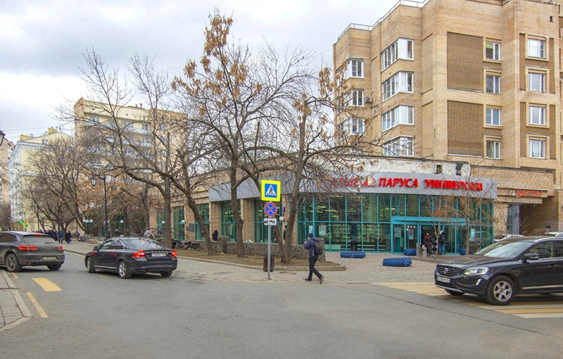 Продажа торговой площади в Москве. Возле метро Пушкинская. Москва г, Бронная Б. ул, д 11. Площадь: 1445.10 кв.м. Цена: $ 25 000 000