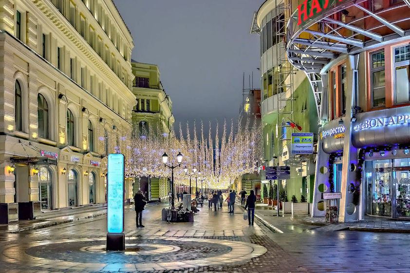 Продажа торговой площади в Москве. Возле метро Лубянка. Москва г, Никольская ул, д 25. Площадь: 102.30 кв.м. Цена: 302 700 000 руб