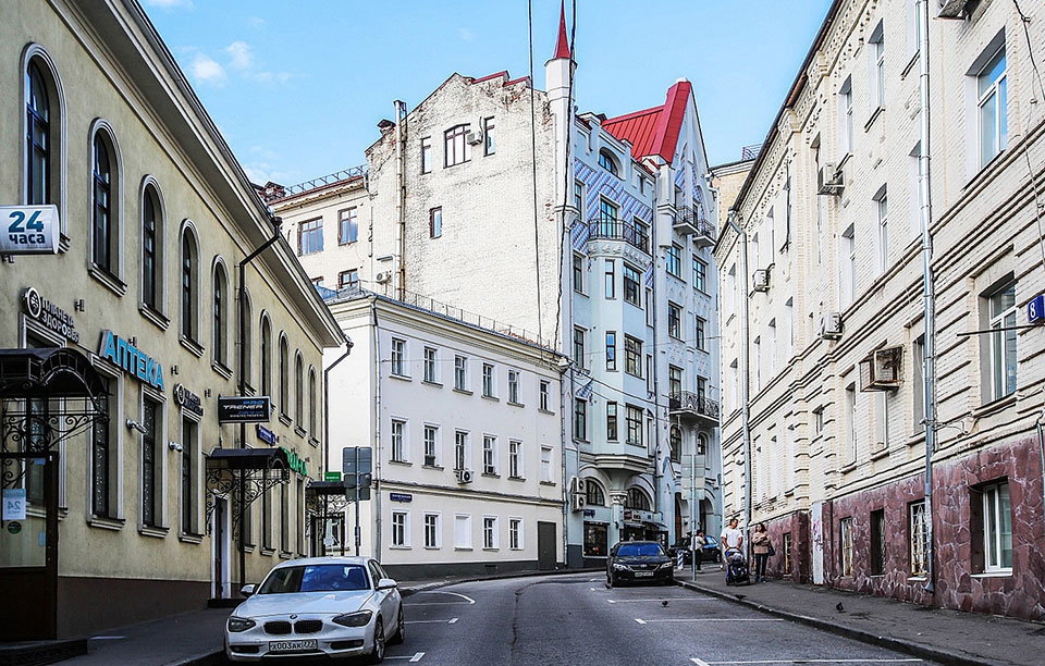 Продажа особняка в Москве. Возле метро Маяковская. Москва г, Благовещенский пер, д 3 с1. Площадь: 3655.00 кв.м. Цена: $ 14 000 000