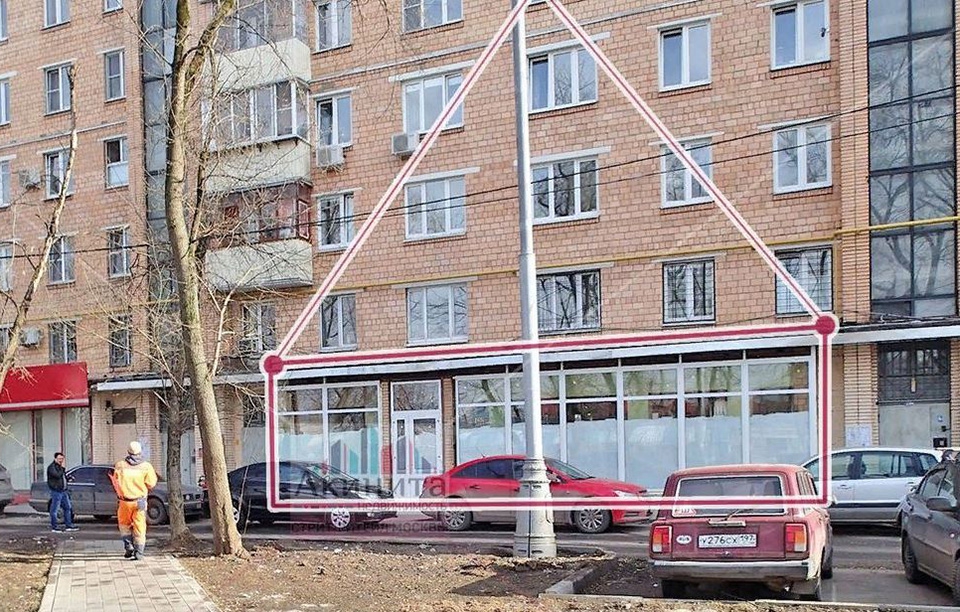 Продажа торговой площади в Москве, в жилом доме. Возле метро Черкизовская. Москва г, Черкизовская Б. ул, д 32 к1. Площадь: 235.00 кв.м. Цена: 40 000 000 руб