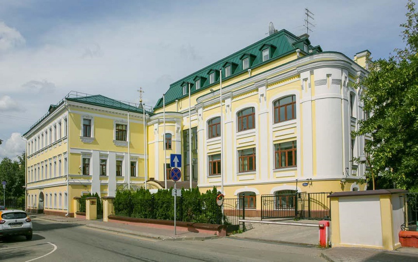 Продажа особняка в Москве. Возле метро Полянка. Москва г, Казачий 1-й пер, д 12 стр. 1. Площадь: 4244.00 кв.м. Цена: 1 085 696 000 руб