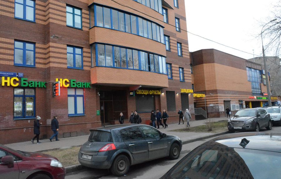 Продажа торговой площади в Москве, в жилом доме. Возле метро Сходненская. Москва, Сходненская ул, д 35 к.1. Площадь: 157.30 кв.м. Цена: 75 600 000 руб