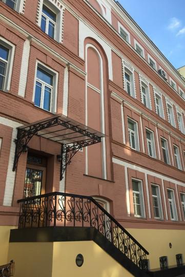 Аренда офиса в Москве, в БЦ Сретенка Комплекс. Возле метро Сухаревская. Москва г, Последний пер, д 19. Площадь: 254.00 кв.м. Цена: 933 000 руб