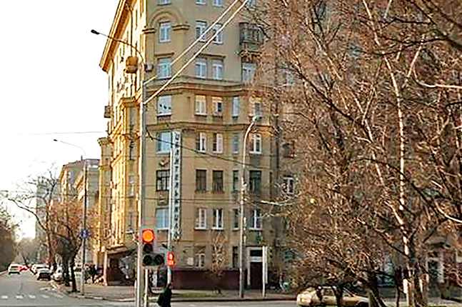 Продажа торговой площади в Москве, в жилом доме. Возле метро Дмитровская. Москва г, Дмитровский проезд, д 8. Площадь: 99.80 кв.м. Цена: 21 956 000 руб
