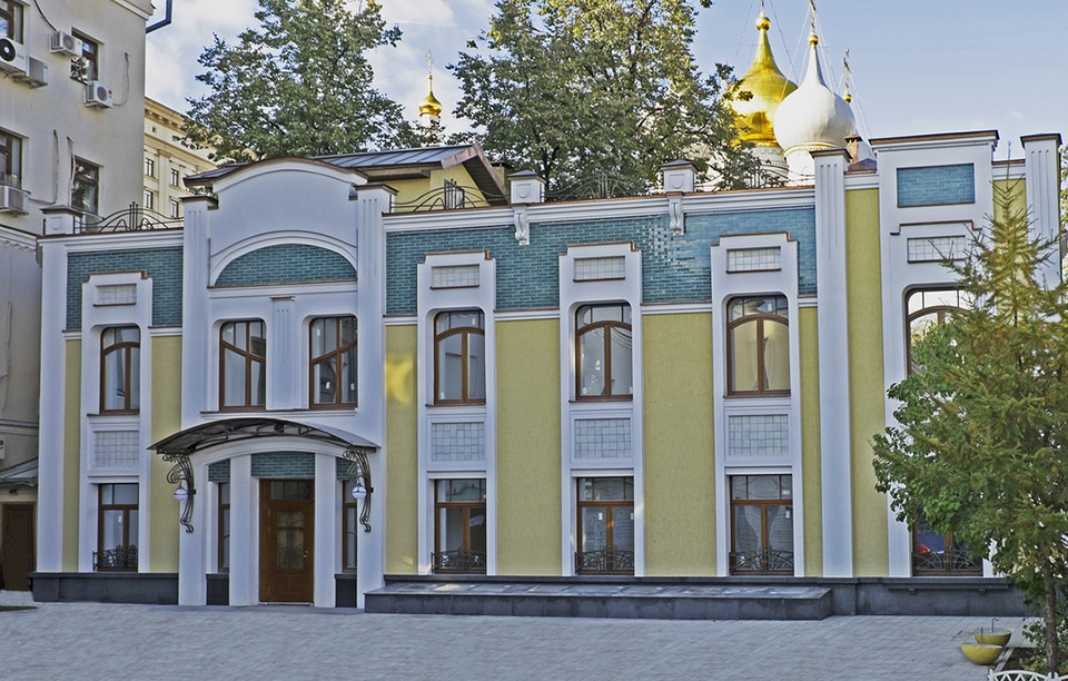 Продажа особняка в Москве. Возле метро Третьяковская. Москва г, Ордынка Б. ул, д 29/10 с.3. Площадь: 326.10 кв.м. Цена: 211 965 000 руб