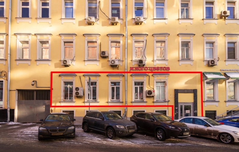 Продажа торговой площади в Москве, в жилом доме. Возле метро Красные ворота. Москва г, Мясницкий проезд, д 2/1. Площадь: 101.50 кв.м. Цена: 47 000 000 руб