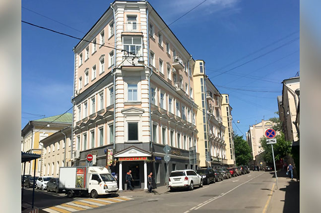 Продажа торговое помещение в Москве. Возле метро Арбатская. Москва, Хлебный пер, д 2к3с1. Площадь: 242.30 кв.м. Цена: $ 2 500 000