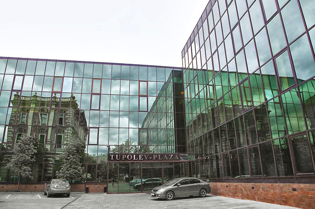 Аренда торговой площади в Москве, в БЦ Tupolev Plaza I. Возле метро Бауманская. Москва г, Академика Туполева наб, д 15к2. Площадь: 120.80 кв.м. Цена: 251 667 руб