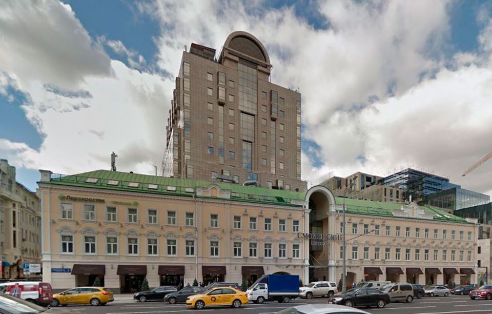 Аренда офиса в Москве. Возле метро Смоленская. Москва г, Смоленская пл, д 3. Площадь: 200.00 кв.м. Цена: 750 000 руб