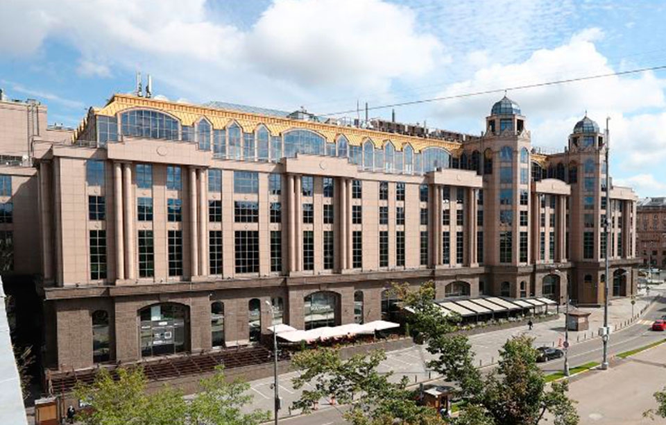 Аренда офиса в Москве, в БЦ Новинский. Возле метро Баррикадная. Москва г, Новинский б-р, д 31. Площадь: 98.00 кв.м. Цена: 375 800 руб