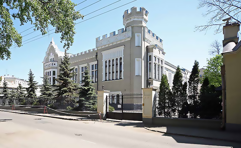 Аренда офиса в Москве. Возле метро Китай-город. Москва г, Колпачный пер, д 5. Площадь: 190.20 кв.м. Цена: 396 250 руб