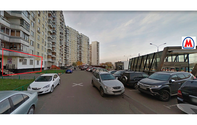 Аренда торговой площади в Москве, в жилом доме. Возле метро Пятницкое шоссе. Москва г, Митинская ул, д 57. Площадь: 130.00 кв.м. Цена: 255 000 руб
