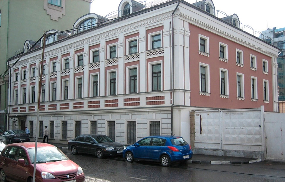 Продажа особняка в Москве. Возле метро Павелецкая. Москва г, Летниковская ул, д 8. Площадь: 1872.30 кв.м. Цена: 420 000 000 руб