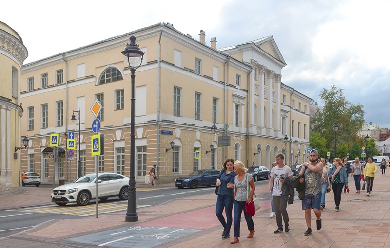Продажа ПСН в Москве. Возле метро Библиотека им. Ленина. Москва г, Никитская Б. ул, д 5. Площадь: 222.60 кв.м