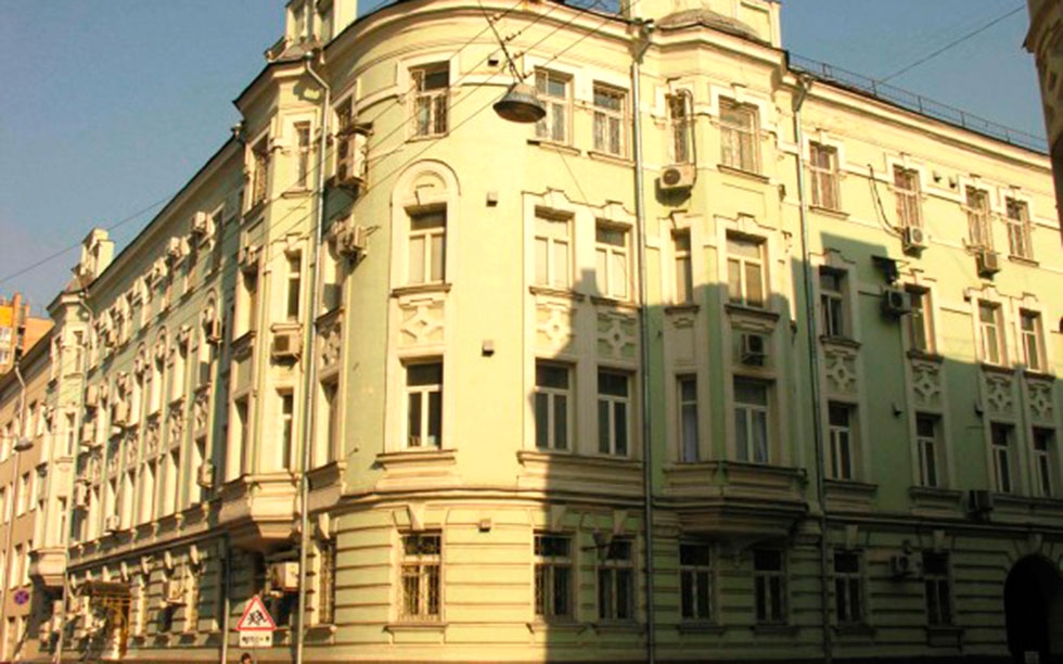 Аренда офиса в Москве. Возле метро Арбатская. Москва г, Столовый пер, д 6. Площадь: 80.00 кв.м. Цена: 190 000 руб