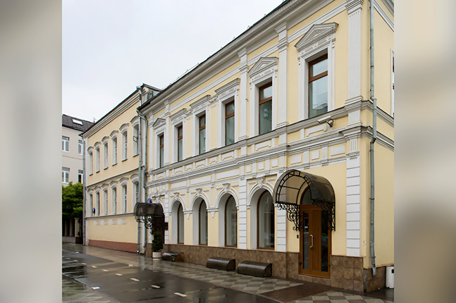 Аренда торговой площади в Москве. Возле метро Добрынинская. Москва, Пятницкая ул, д 66с1. Площадь: 300.00 кв.м. Цена: 1 000 000 руб