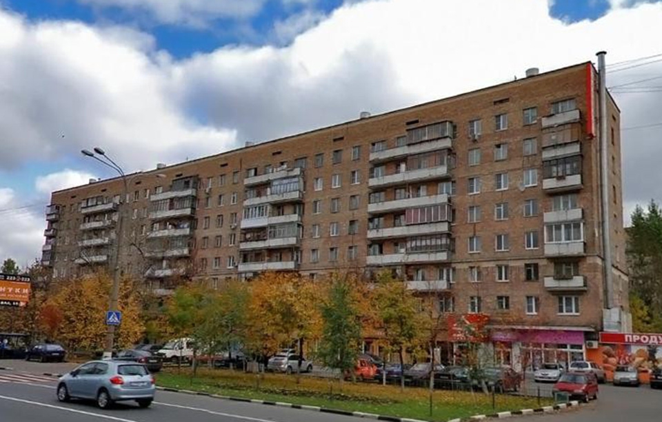 Продажа торговой площади в Москве, в жилом доме. Возле метро Дубровка. Москва г, Симоновский Вал ул, д 15. Площадь: 73.00 кв.м. Цена: 29 900 000 руб