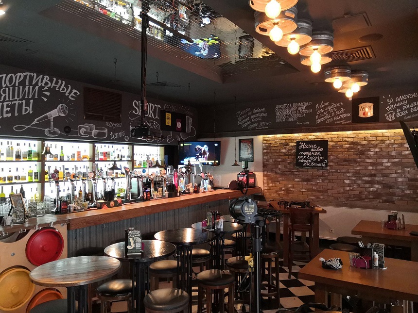 Аренда торговой площади в Москве. Возле метро Китай-город. Москва г, Маросейка ул, д 15. Площадь: 124.30 кв.м. Цена: 927 000 руб