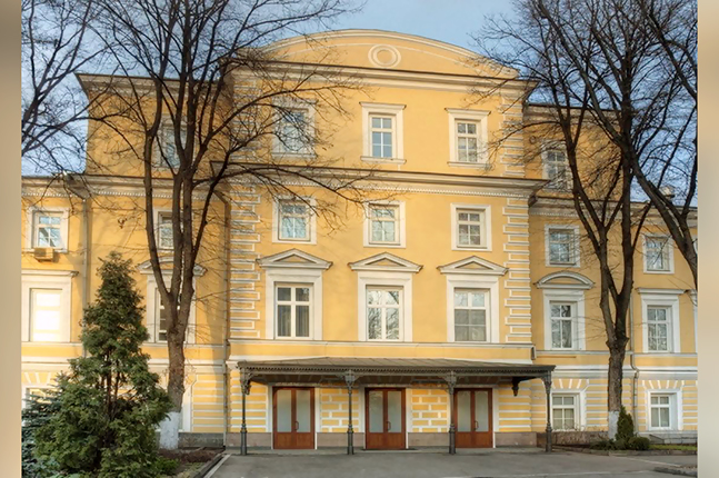 Аренда офиса в Москве. Возле метро Кропоткинская. Москва г, Знаменский Б. пер, д 2 стр. 3. Площадь: 112.00 кв.м. Цена: 420 000 руб