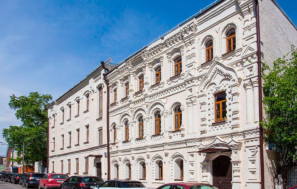 Аренда офиса в Москве, в БЦ Третьяков. Возле метро Парк культуры. Москва г, Тимура Фрунзе ул, д 11. Площадь: 84.20 кв.м. Цена: 206 807 руб
