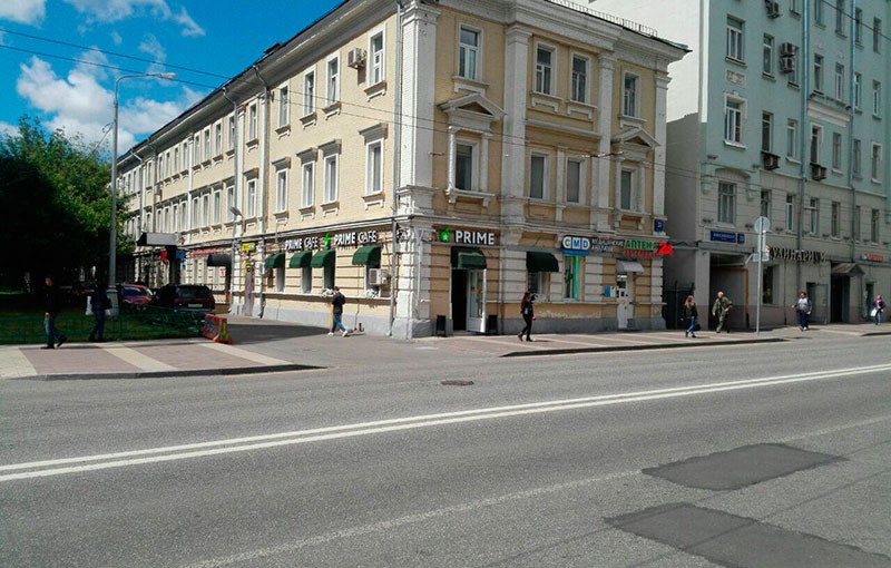 Продажа торговой площади в Москве. Возле метро Новослободская. Москва г, Новослободская ул, д 31 стр. 1. Площадь: 70.60 кв.м. Цена: 86 000 000 руб