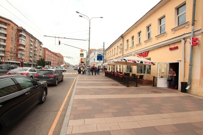 Продажа торговой площади в Москве, в жилом доме. Возле метро Менделеевская. Москва г, Новослободская ул, д 34/2. Площадь: 548.90 кв.м. Цена: $ 5 000 000