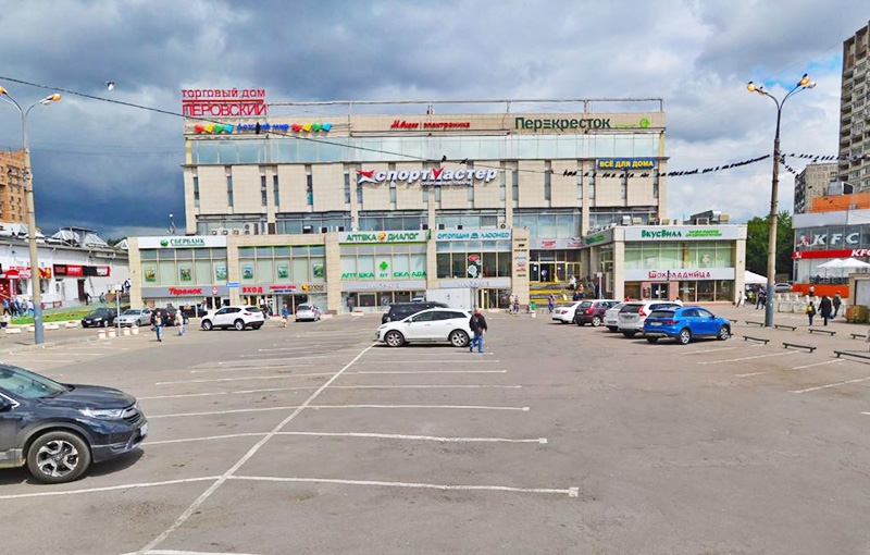 Продажа особняка в Москве, в ТЦ Перовский в Новогиреево. Возле метро Новогиреево. Москва г, Свободный пр-кт, д 33. Площадь: 18305.30 кв.м. Цена: 3 600 000 000 руб