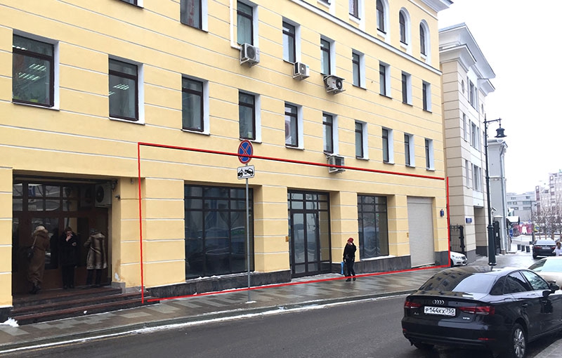 Аренда торговой площади в Москве. Возле метро Арбатская. Москва, Кисловский Нижн. пер, д 7 с.1. Площадь: 633.60 кв.м. Цена: 1 450 000 руб
