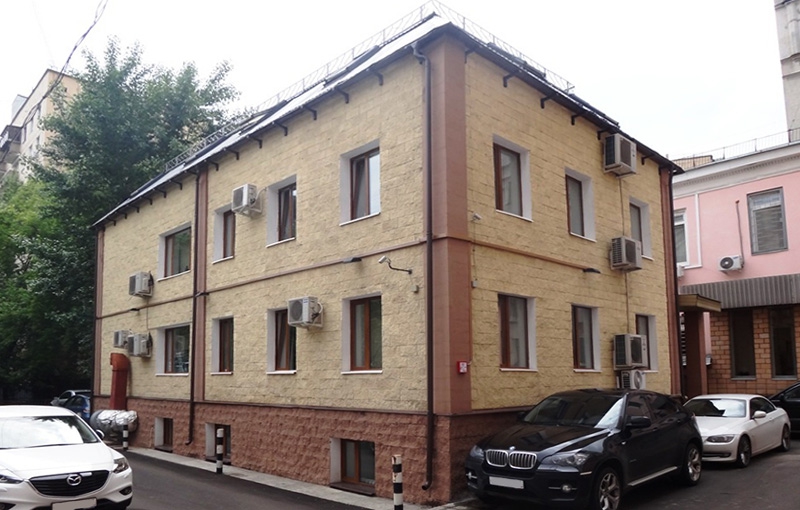 Продажа особняка в Москве. Возле метро Арбатская. Москва г, Калошин пер, д 10 с1. Площадь: 600.30 кв.м. Цена: 248 000 000 руб