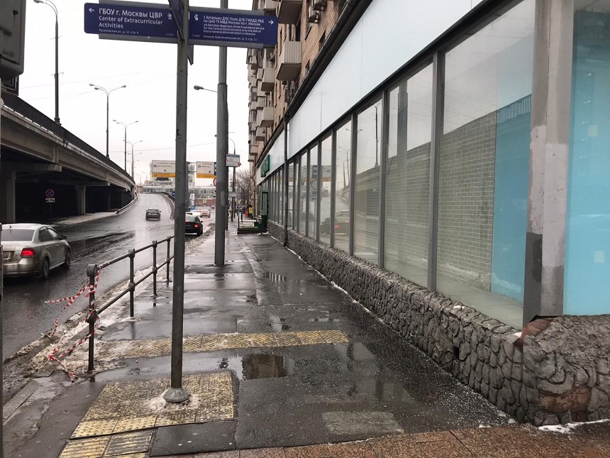 Аренда торговой площади в Москве, в жилом доме. Возле метро Красносельская. Москва г, Краснопрудная ул, д 38/2. Площадь: 693.00 кв.м. Цена: 1 386 000 руб