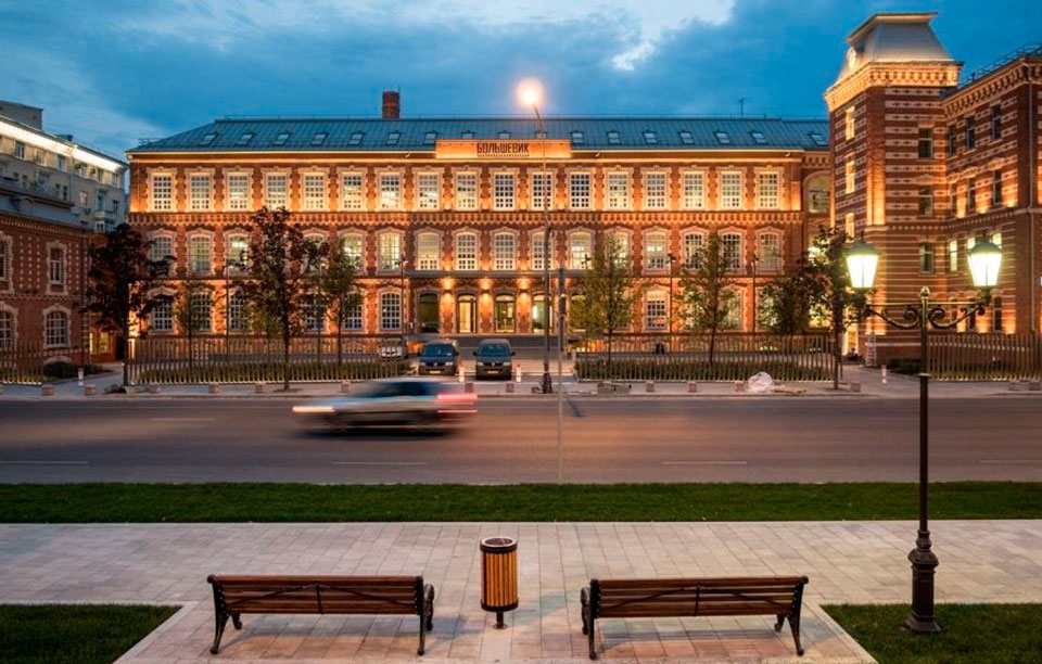 Аренда офиса в Москве, в БЦ Большевик. Возле метро Белорусская. Москва г, Ленинградский пр-кт, д 15 с1. Площадь: 416.00 кв.м. Цена: $ 15 600