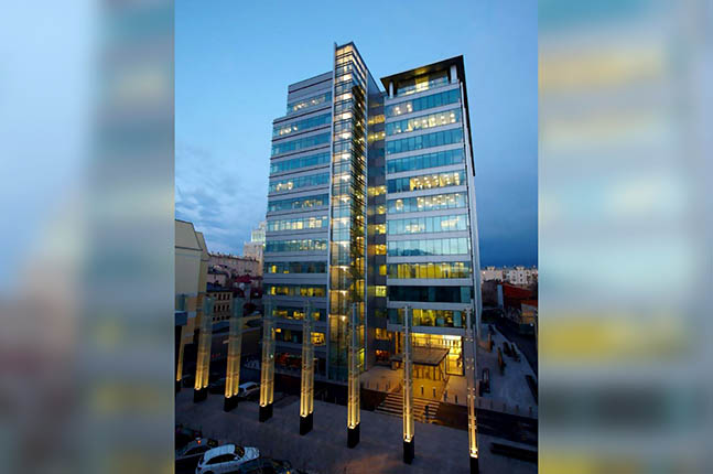 Аренда офиса в Москве, в БЦ Ducat Place III. Возле метро Маяковская. Москва г, Гашека ул, д 6. Площадь: 933.00 кв.м. Цена: 4 790 955 руб