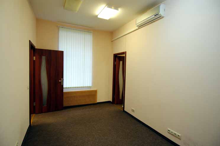Продажа офис в Москве. Возле метро Арбатская. Москва, Волхонка ул, д 5/6 с.4. Площадь: 140.60 кв.м. Цена: 59 000 000 руб