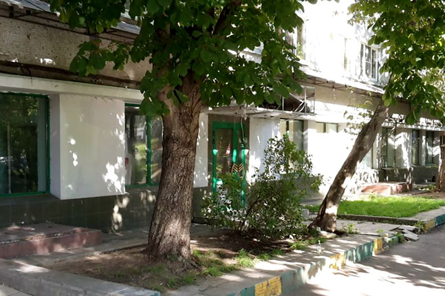 Аренда торговой площади в Москве, в жилом доме. Возле метро Пролетарская. Москва, Волгоградский пр-кт, д 1с1. Площадь: 230.00 кв.м. Цена: 270 000 руб