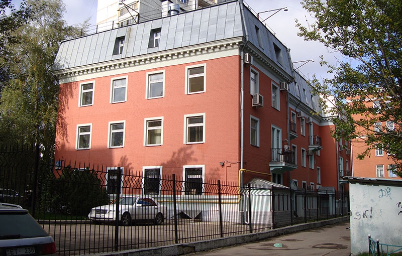 Продажа особняка в Москве. Возле метро Крымская. Москва г, Загородное ш, д 6 корп. 5. Площадь: 1997.10 кв.м. Цена: 150 000 000 руб