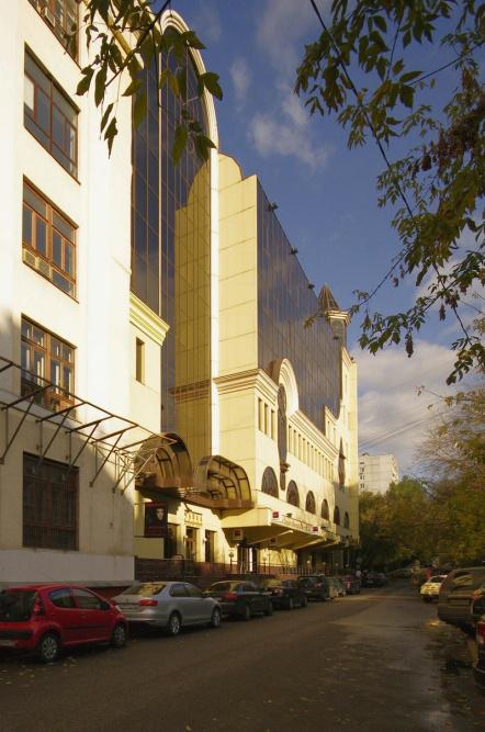 Аренда офиса в Москве, в БЦ Чайка Плаза II. Возле метро Белорусская. Москва г, Тишинский Ср. пер, д 28. Площадь: 265.70 кв.м. Цена: 542 470 руб