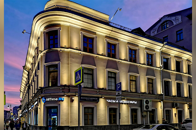 Продажа торговой площади в Москве, в жилом доме. Возле метро Сретенский бульвар. Москва г, Сретенка ул, д 9. Площадь: 240.20 кв.м. Цена: 240 000 000 руб