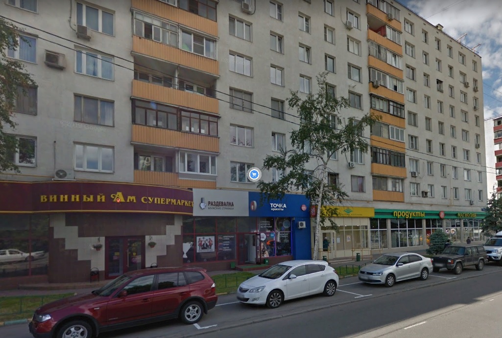 Аренда торговой площади в Москве, в жилом доме. Возле метро Савёловская. Москва г, Башиловская ул, д 1 корп. 1. Площадь: 530.00 кв.м. Цена: 800 000 руб