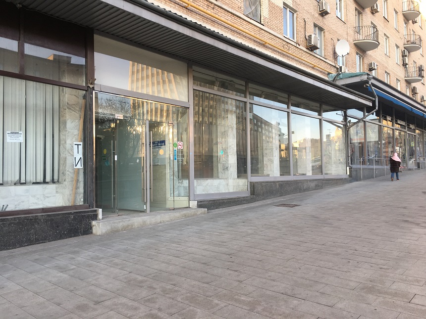 Аренда ПСН в Москве, в жилом доме. Возле метро Смоленская. Москва г, Смоленская ул, д 10. Площадь: 283.00 кв.м. Цена: 650 000 руб