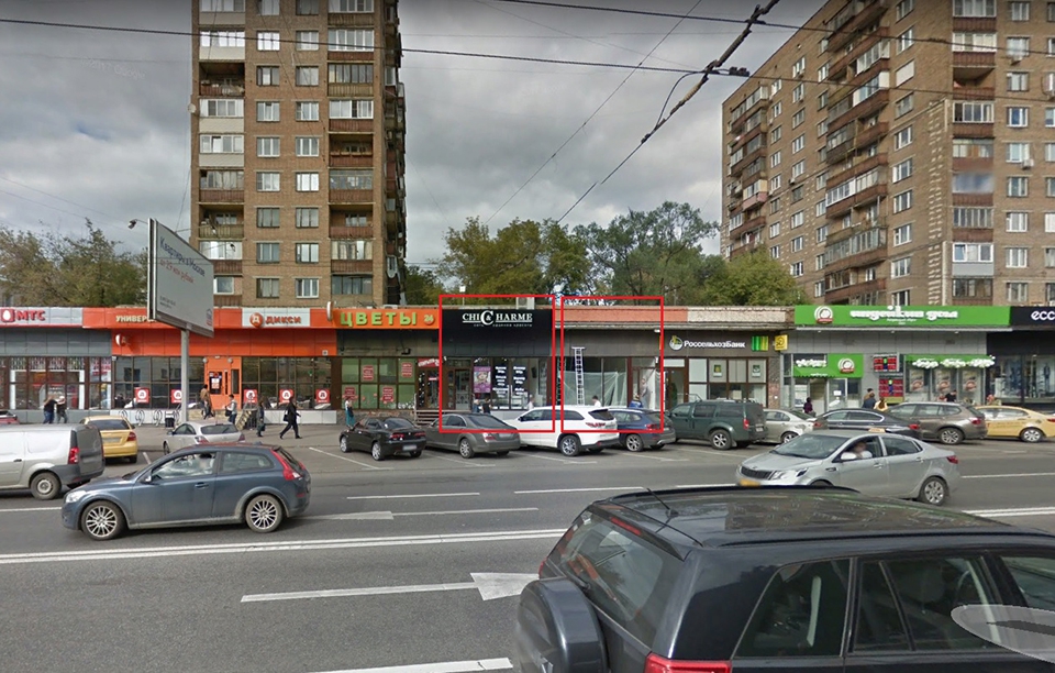 Аренда торговой площади в Москве, в жилом доме. Возле метро Электрозаводская. Москва г, Семеновская Б. ул, д 27 к.2. Площадь: 67.00 кв.м. Цена: 490 000 руб