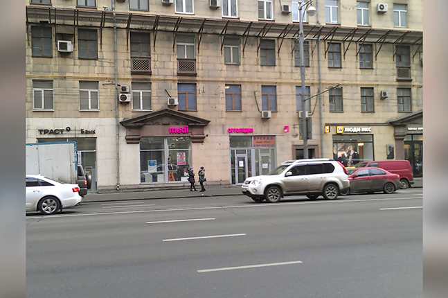 Аренда помещения свободного назначения в Москве, в жилом доме. Возле метро Маяковская. Москва, Тверская-Ямская 1-я ул, д 13 с.1. Площадь: 91.30 кв.м. Цена: 450 000 руб